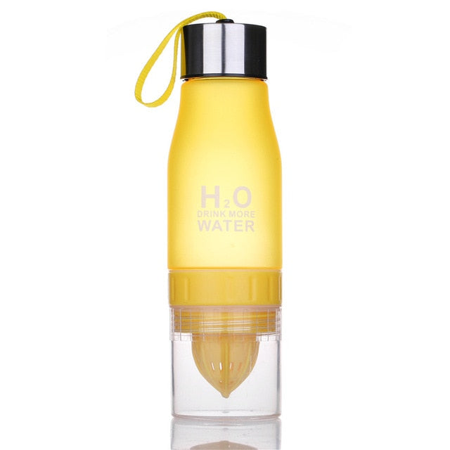 650ml H2O Lemon Juice Water Bottle Fruit Infuser Drinkware Sport Shaker Cute Water Drinking Bottles BPA Free Tomato Waterbottle